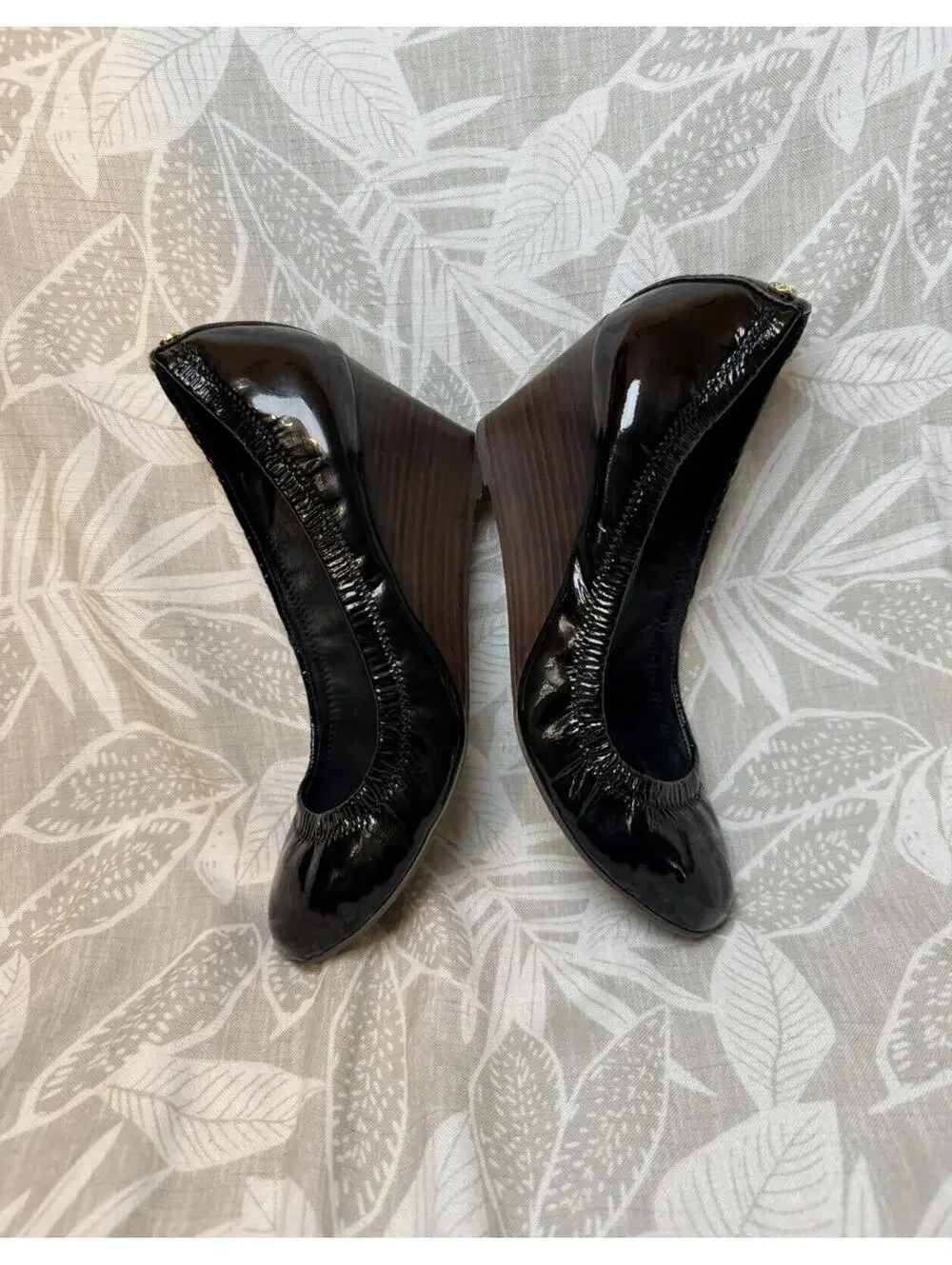 Tory Burch Eddie Black Patent Leather Wedges 8M